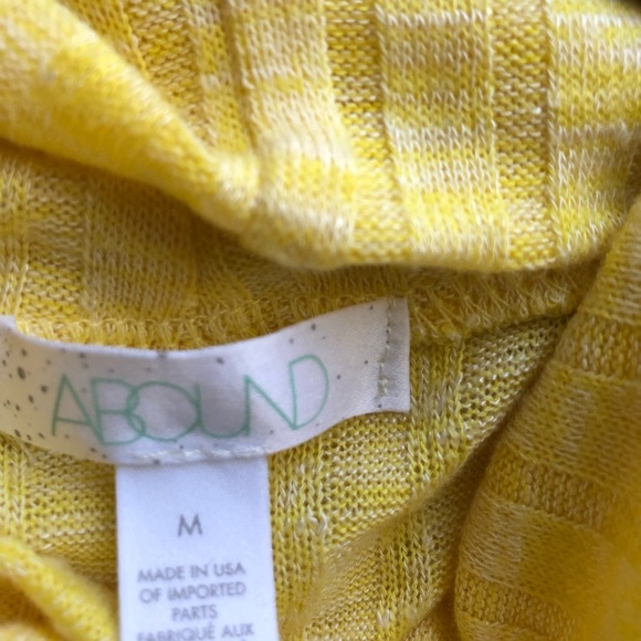Abounds Women’s tank top - Cami color Yellow Size: M - Picture 6 of 6